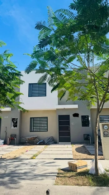 15_3071 | CASA EN RENTA NUEVA FRACC. QUINTA DE CORTEZ | GCI Bienes Raíces